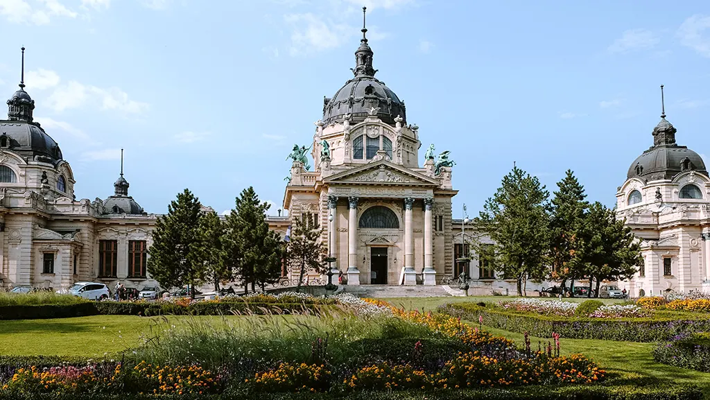 Budapest, Széchenyi Gyógyfürdő és Uszoda épülete