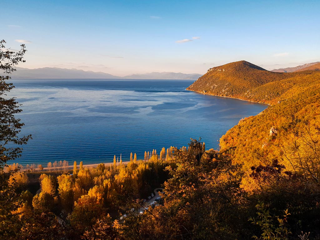 Ljubaništa, Észak-Macedónia, táj, Ohrid-tó