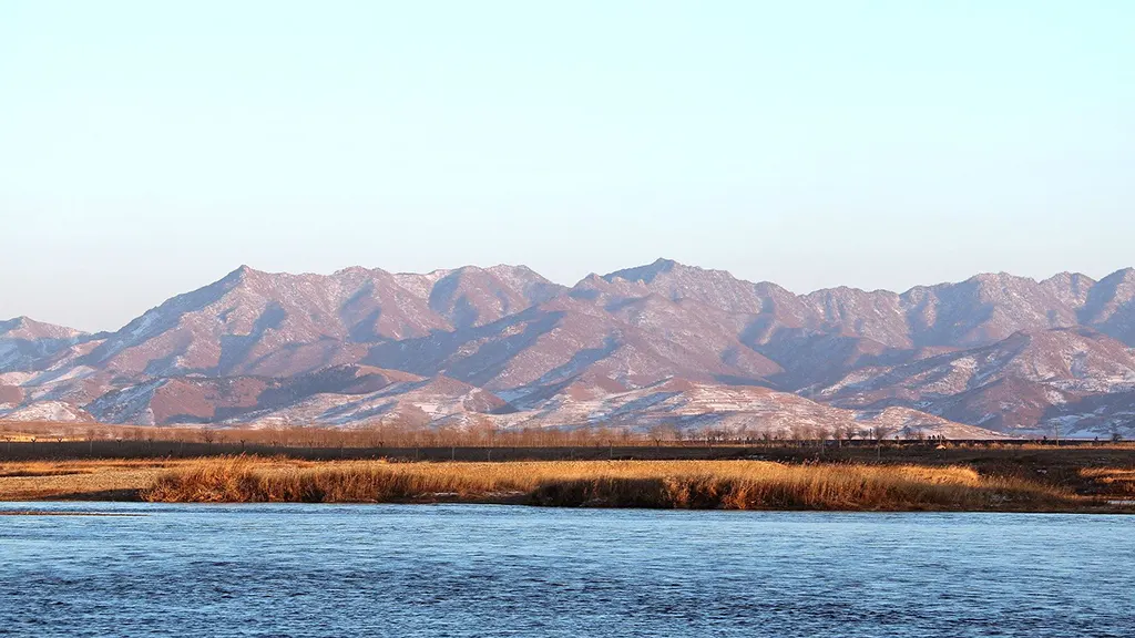 Észak-Korea, téli folyó